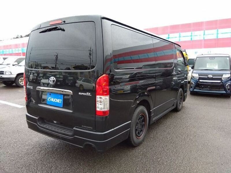 HIACE VAN