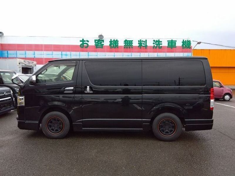 HIACE VAN