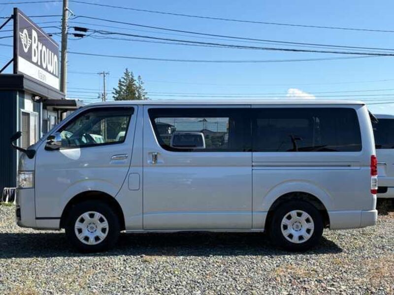 HIACE VAN