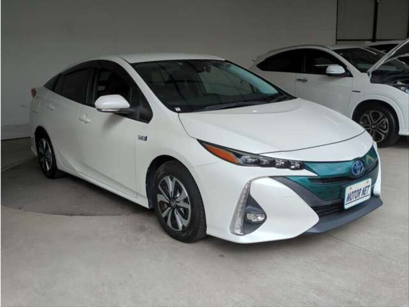 PRIUS PHV