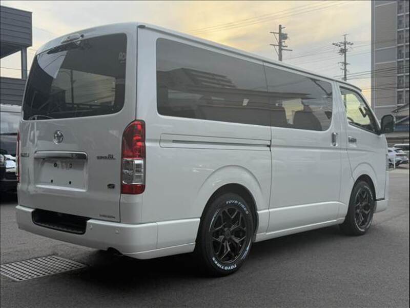 HIACE VAN