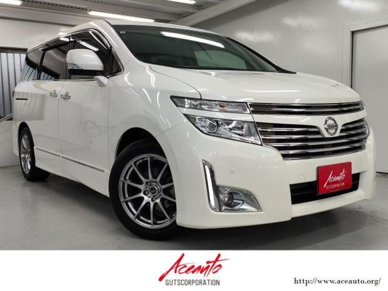 NISSAN ELGRAND