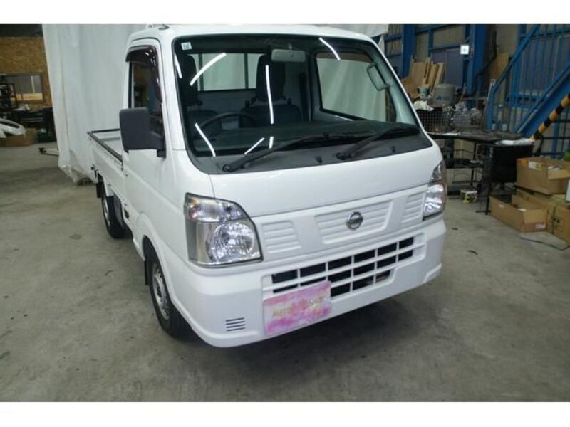 NISSAN NT100 CLIPPER