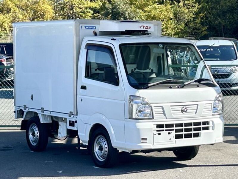 NISSAN NT100 CLIPPER