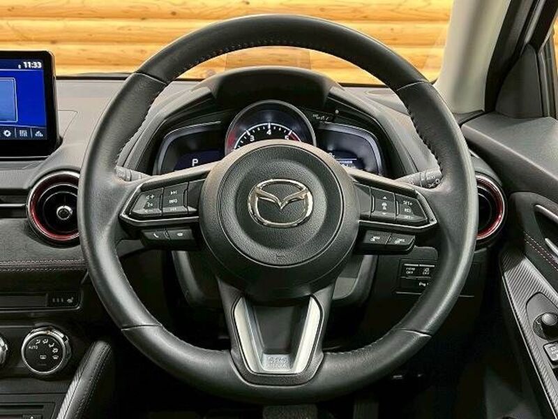 MAZDA2