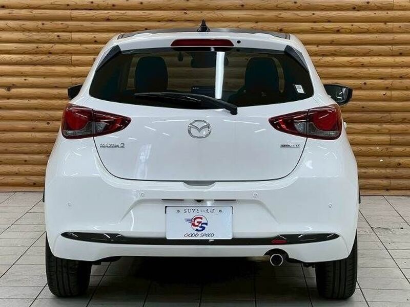 MAZDA2