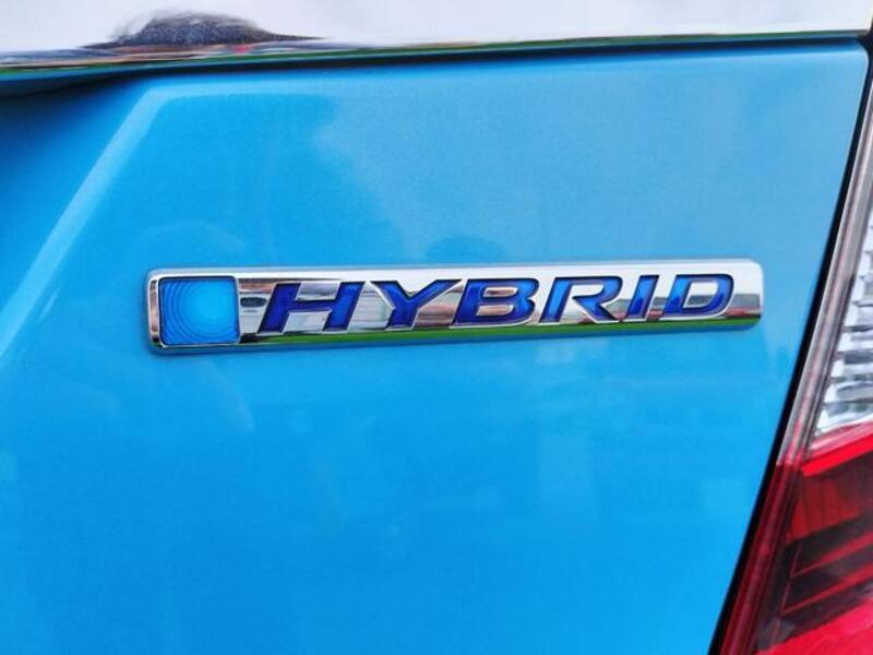 FIT HYBRID