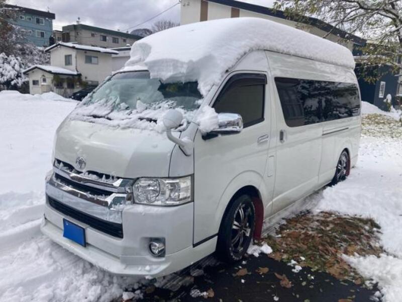 HIACE VAN