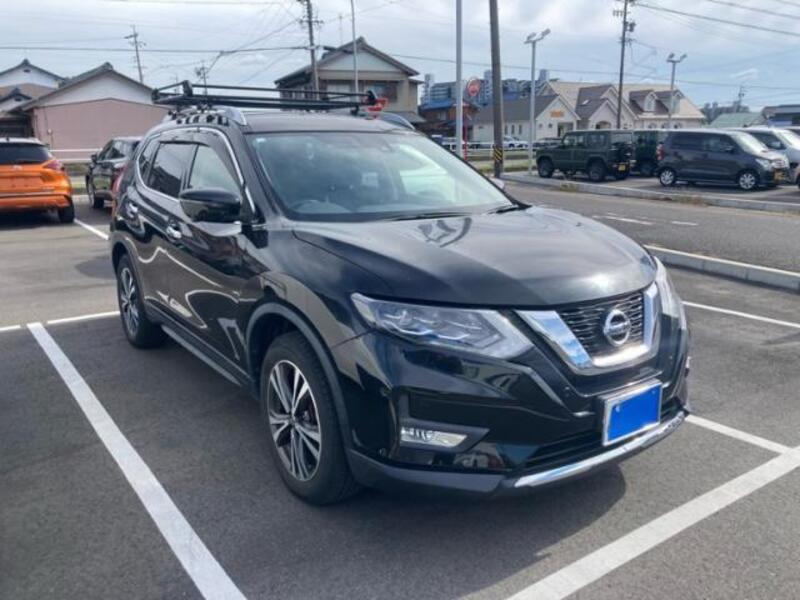 X-TRAIL