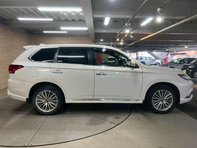 OUTLANDER PHEV