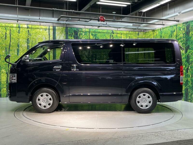 HIACE VAN-72