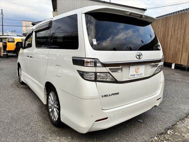 VELLFIRE