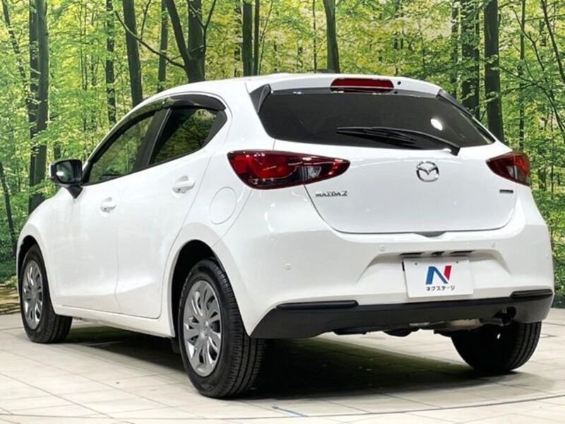 MAZDA2