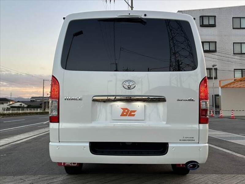 HIACE VAN