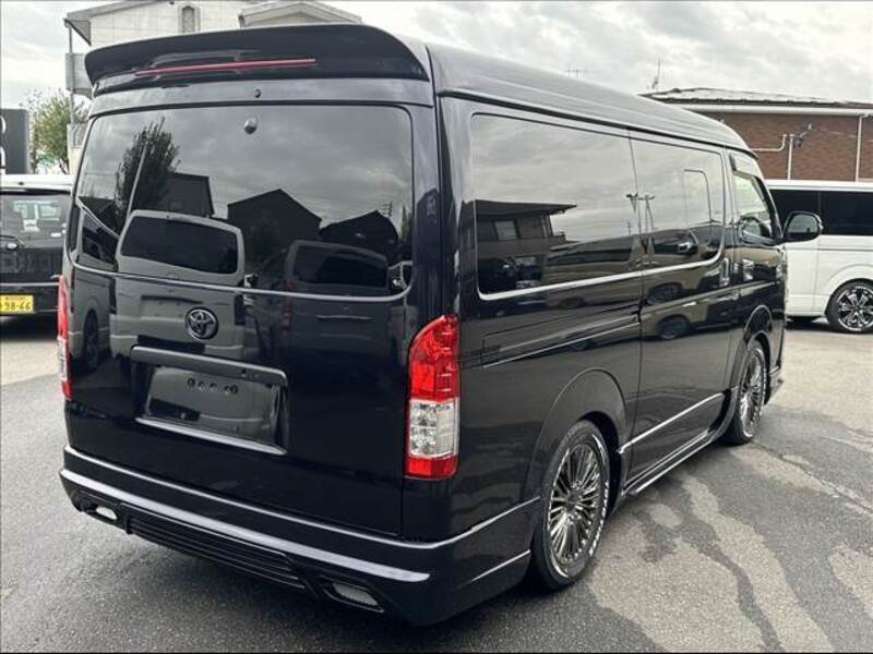 HIACE VAN
