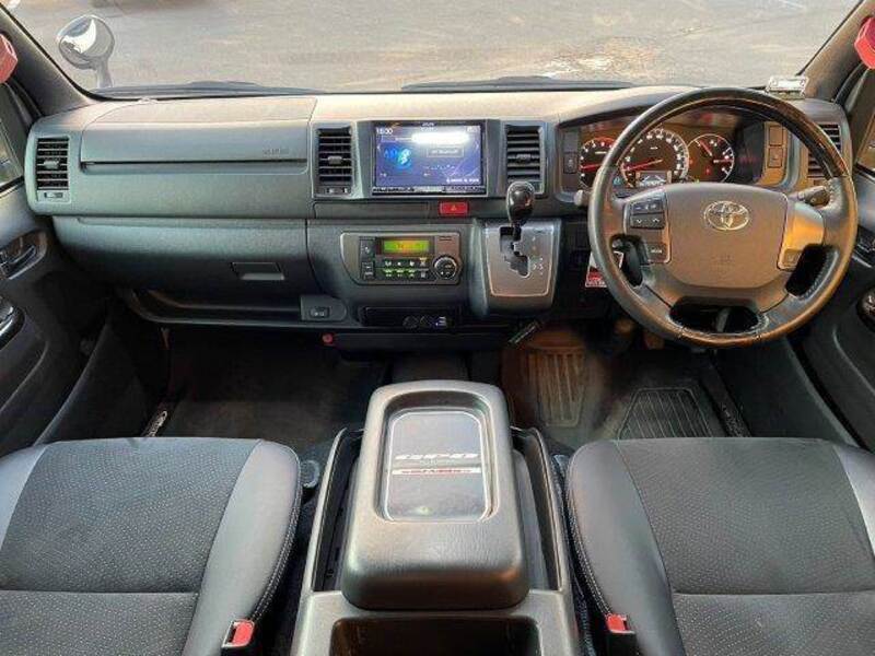 HIACE VAN