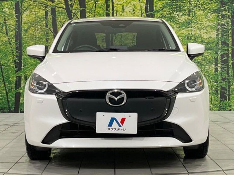 MAZDA2