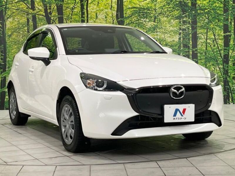 MAZDA2