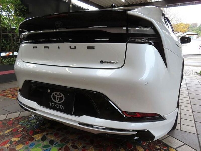 PRIUS PHV
