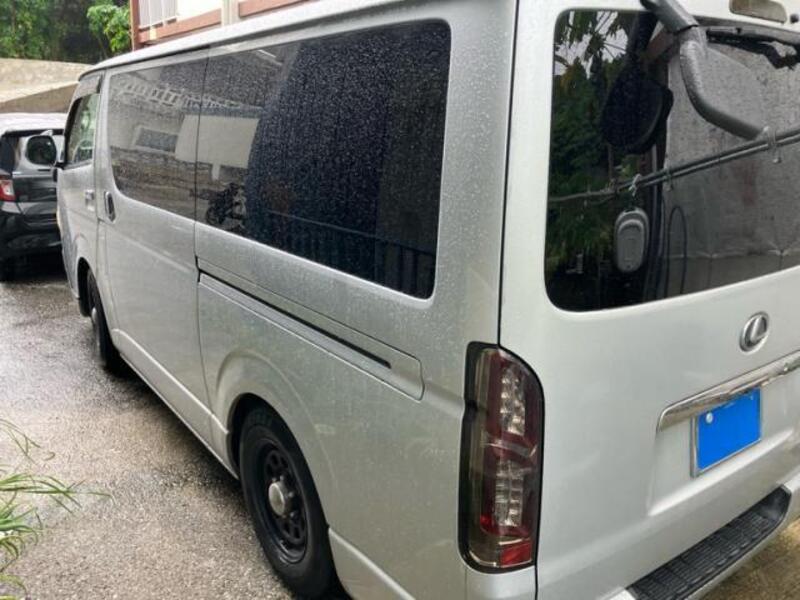 HIACE VAN