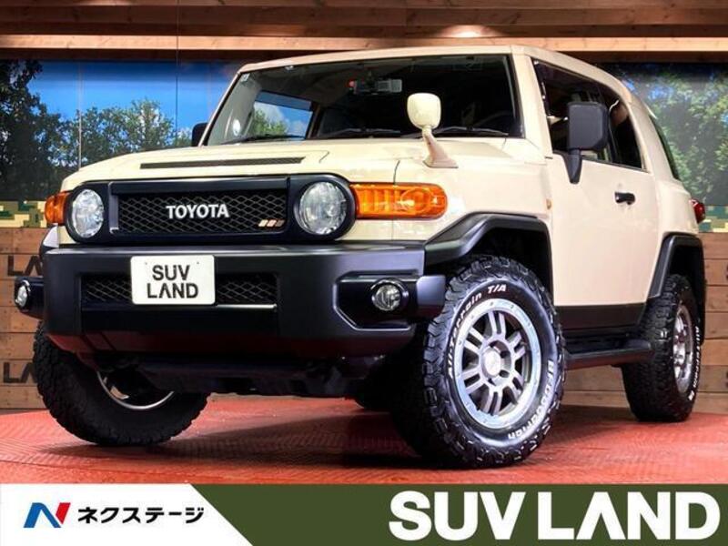 TOYOTA FJ CRUISER