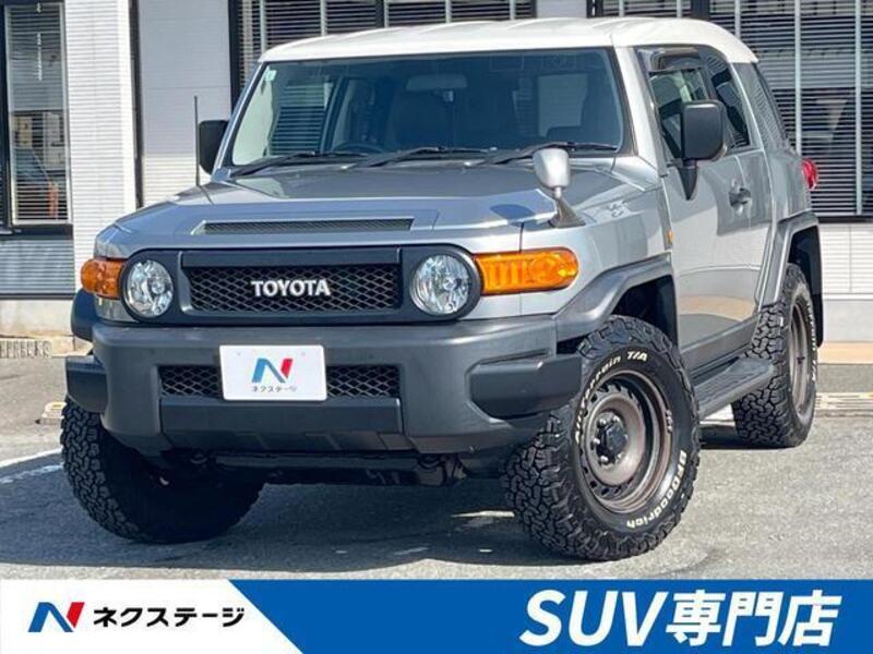 TOYOTA FJ CRUISER