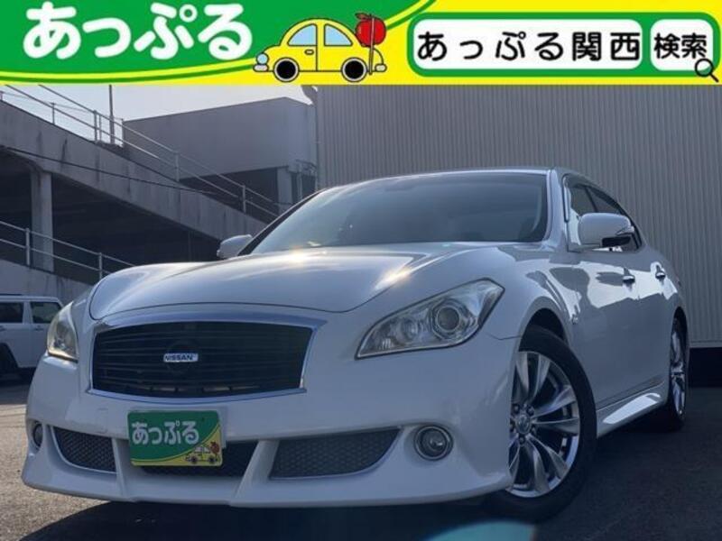 NISSAN FUGA