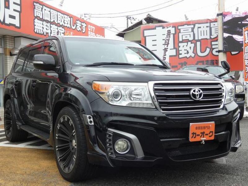 LAND CRUISER