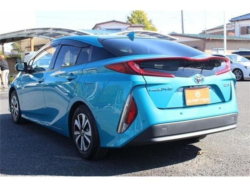 PRIUS PHV