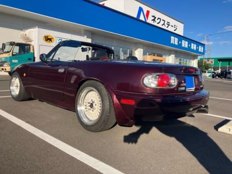 EUNOS ROADSTER