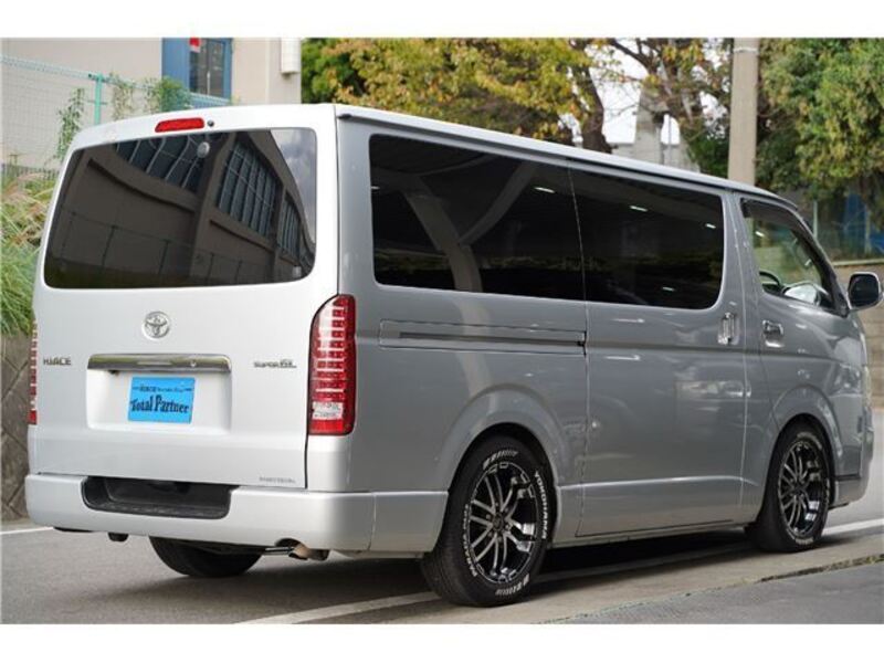 HIACE VAN
