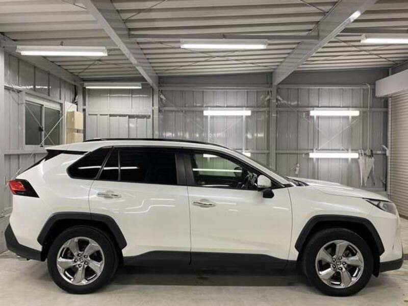 RAV4