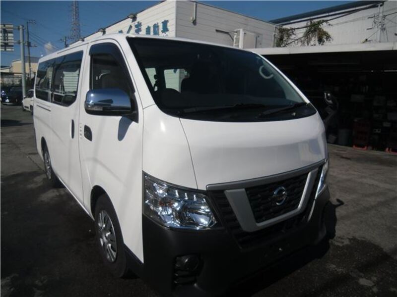 NV350 CARAVAN-0