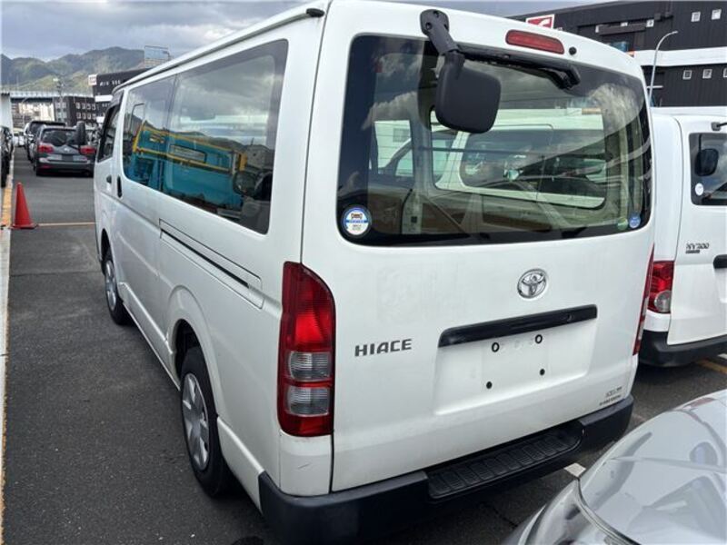 HIACE VAN