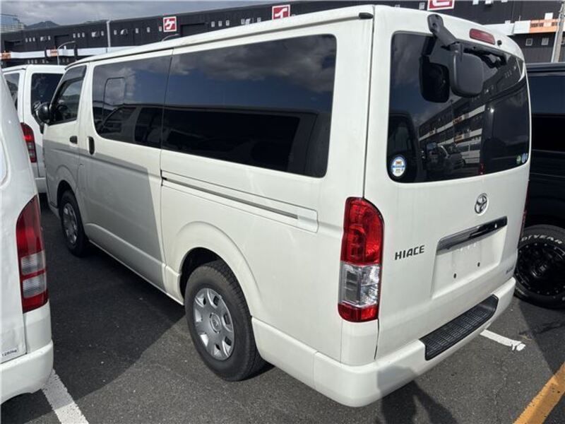 HIACE VAN