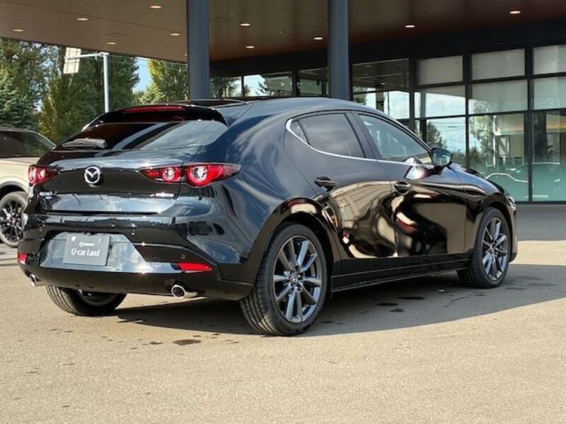 MAZDA3