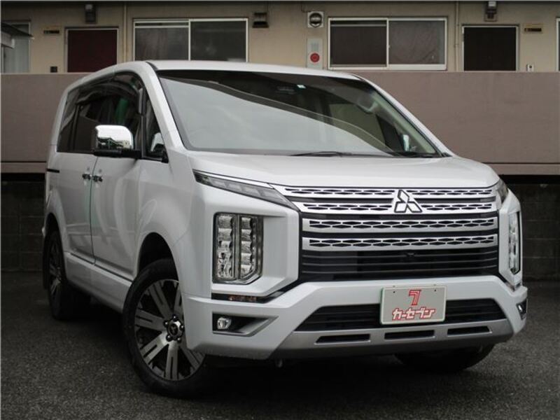 MITSUBISHI DELICA D5