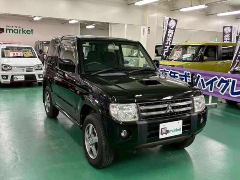 MITSUBISHI PAJERO MINI
