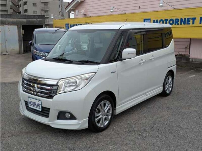 MITSUBISHI DELICA D2