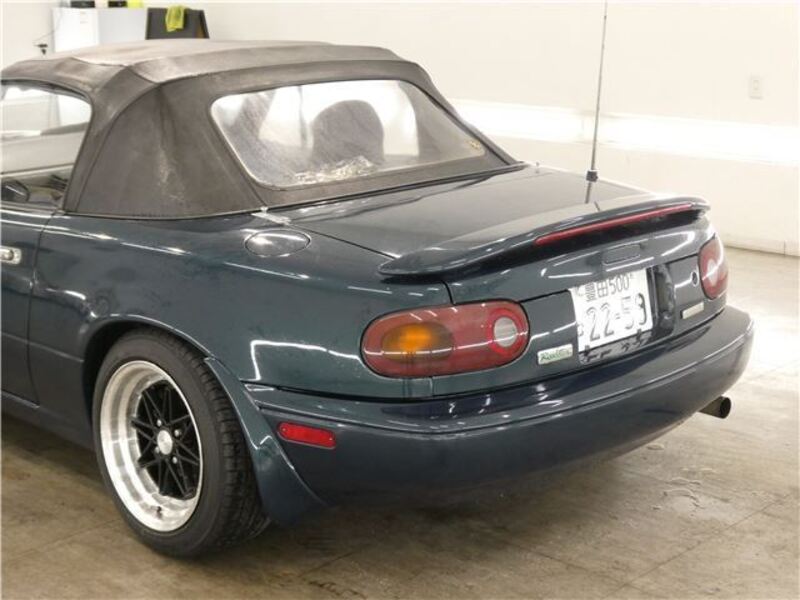 EUNOS ROADSTER
