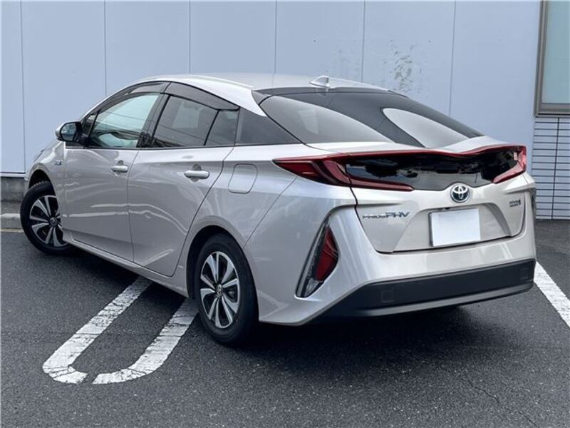 PRIUS PHV