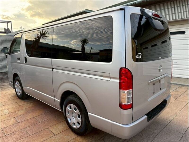 HIACE