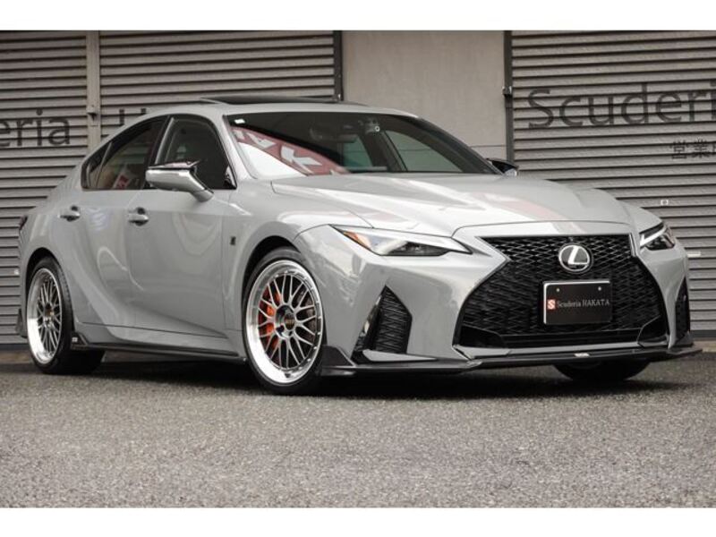 LEXUS IS