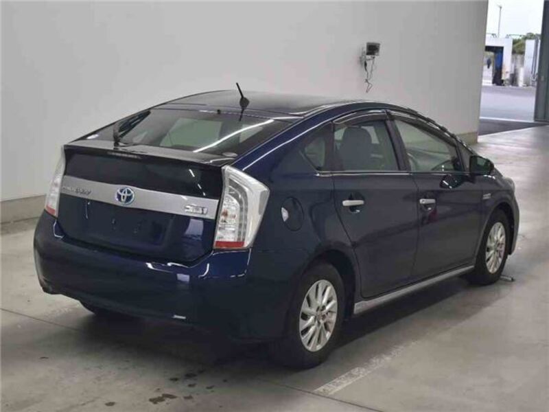 PRIUS PHV