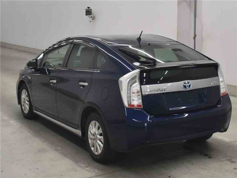 PRIUS PHV
