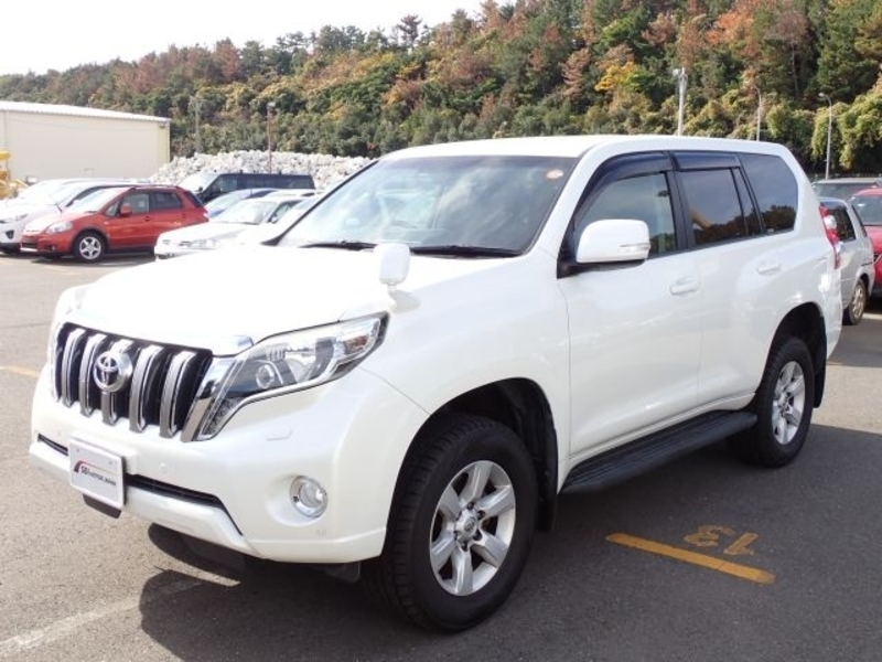 TOYOTA LAND CRUISER PRADO