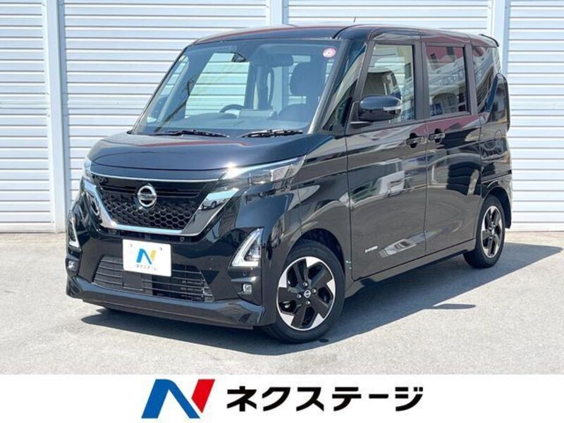 NISSAN ROOX