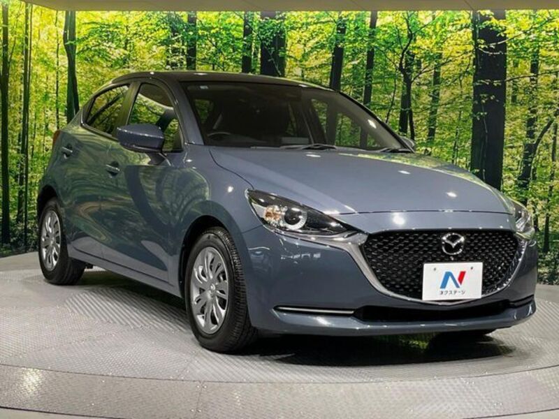 MAZDA2