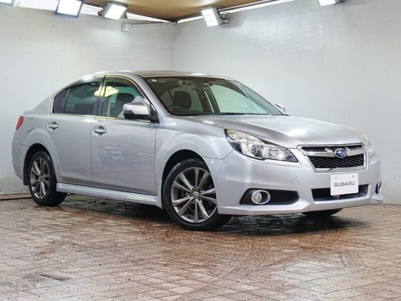 SUBARU LEGACY B4