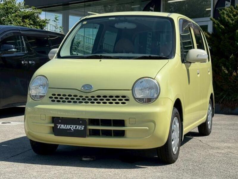 DAIHATSU MOVE LATTE